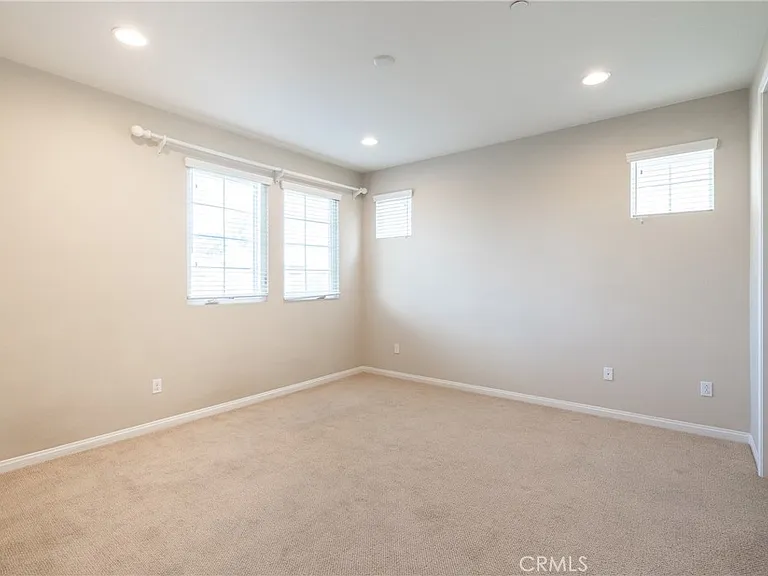 20328 Paseo Las Olivas — Photo 18