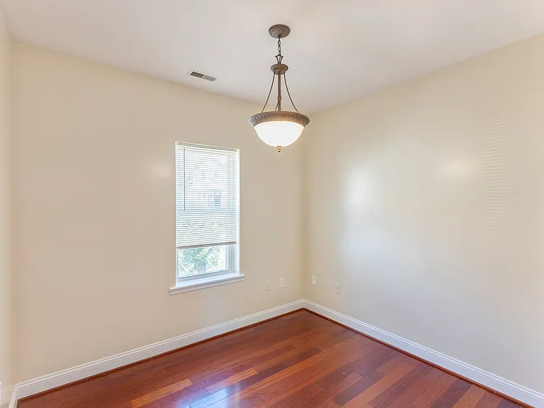 1706 Harman Ave — Photo 3