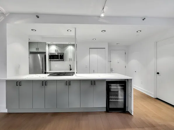 199 Bowery APT 2D, New York, NY 10002