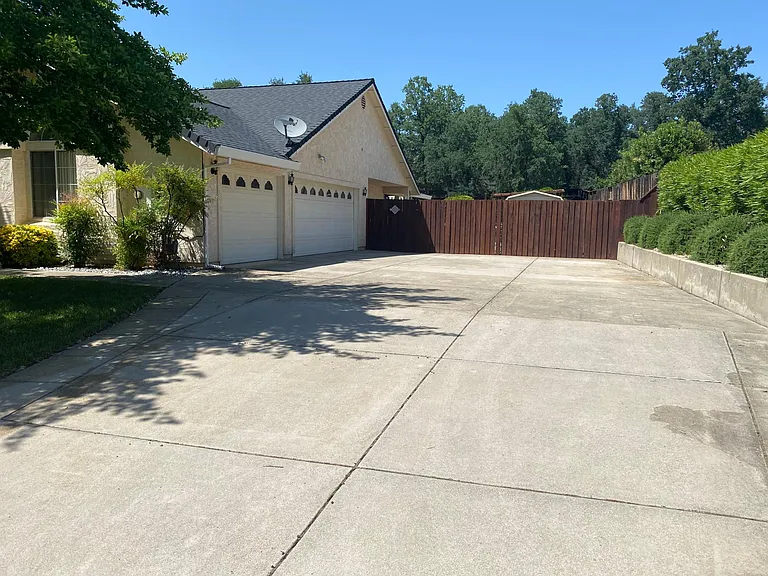 19192 Nike Ct — Photo 4