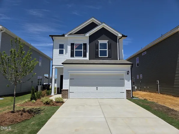127 Oyster Tabby Dr, Lillington, NC 27546