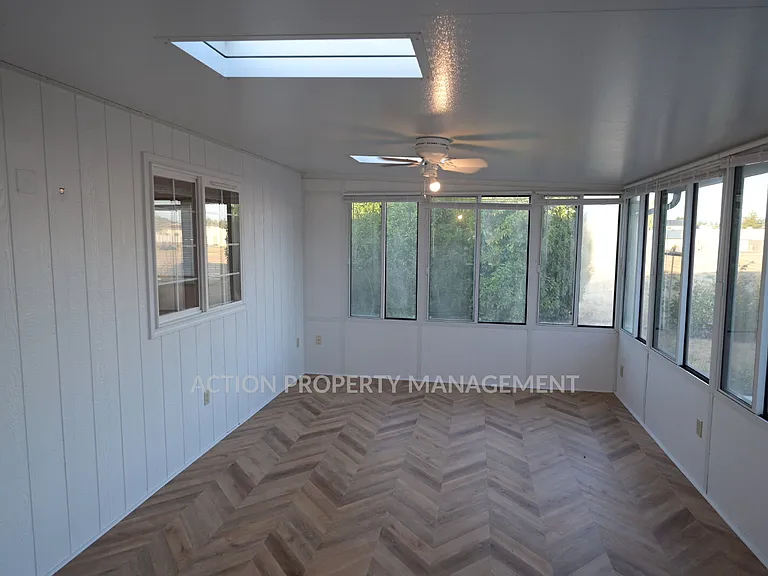 760 N Spencer Farm Pl — Photo 9