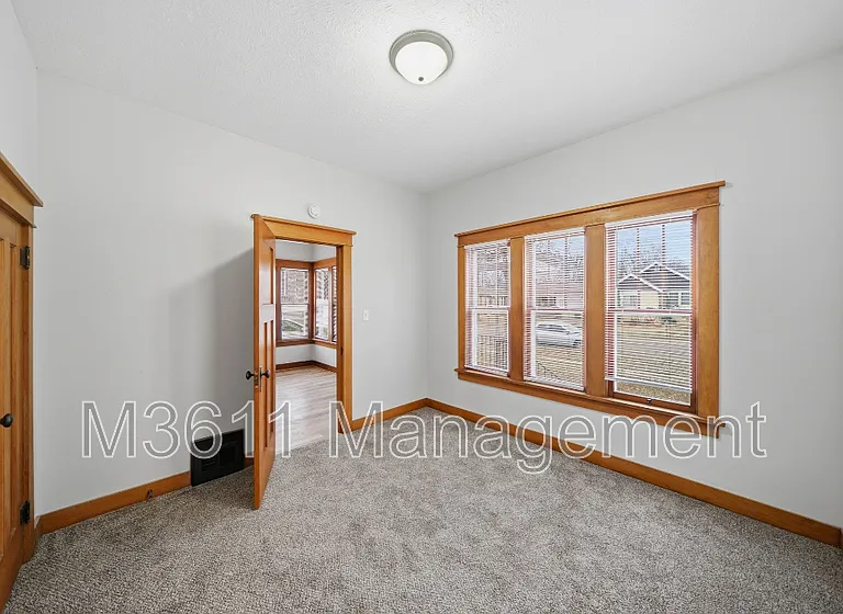 6928 Ballard Ave — Photo 15