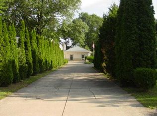 7257 Marchester Dr, Maumee, OH 43537