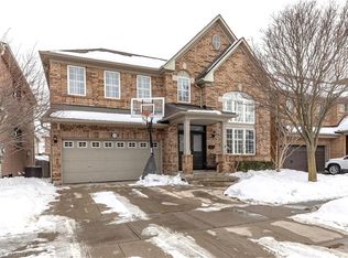 1326 Pepperbush Pl, Oakville, ON L6M 4B7