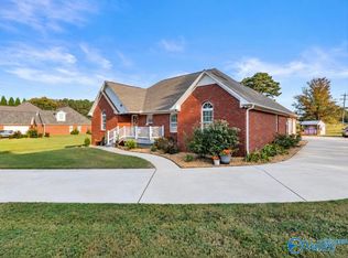 24991 Blossom Ln, Athens, AL 35613