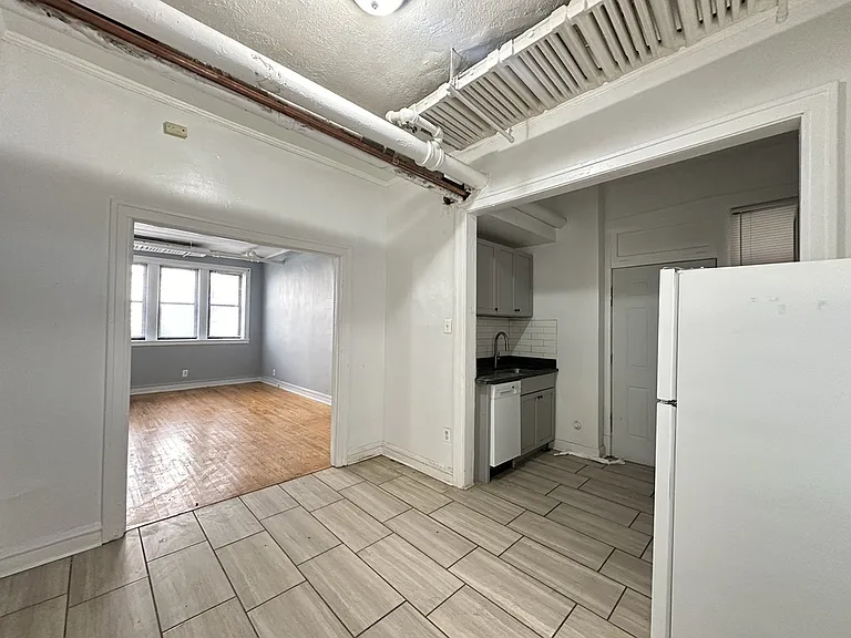 1321.5 W Estes Ave #94 — Photo 9