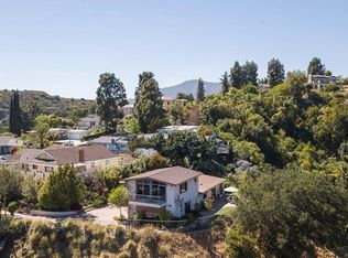 786 Ridge Dr, Glendale, CA 91206