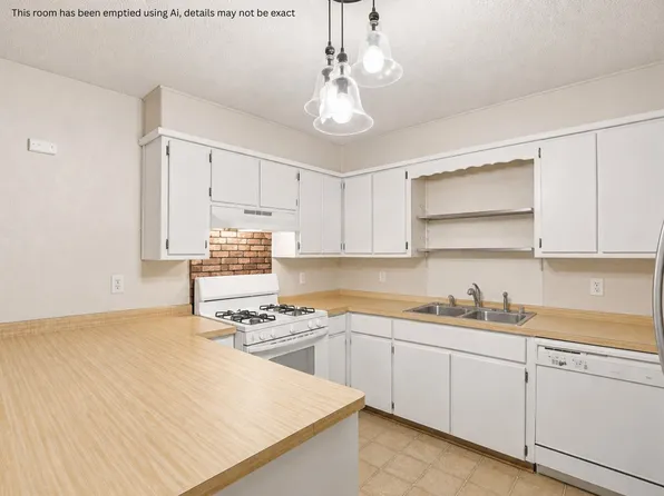 606 E Barton St, Granbury, TX 76048