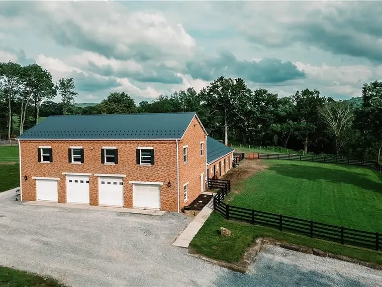 2318 Fleming Rd — Photo 36