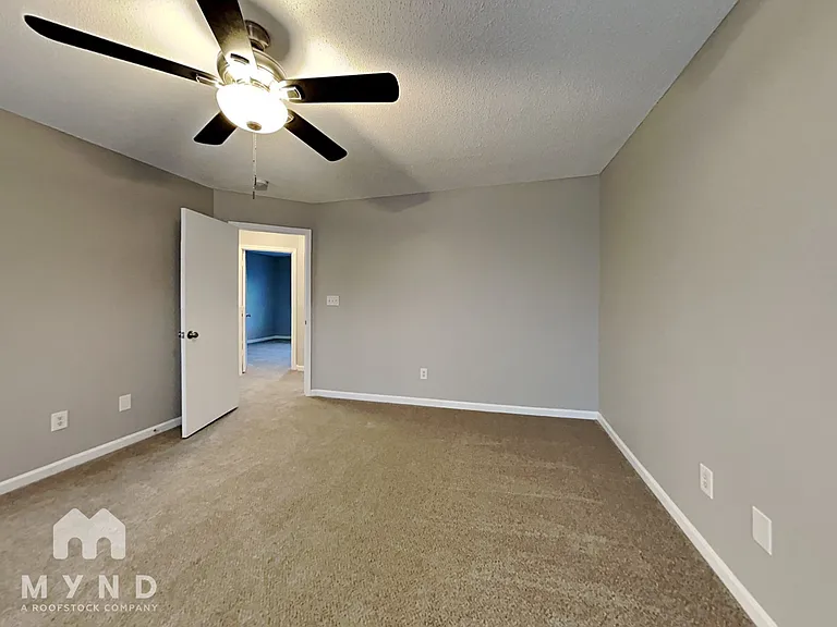 11527 Stewarts Crossing Dr — Photo 14