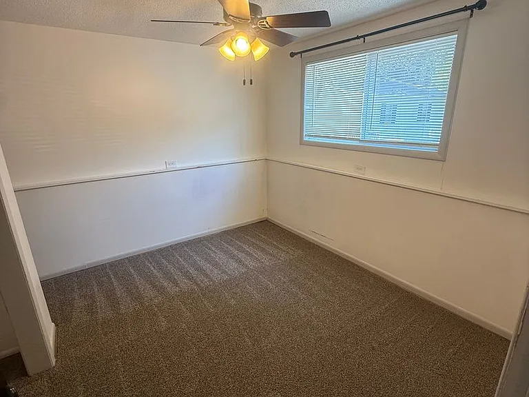 239 S Jefferson St 2 — Photo 16