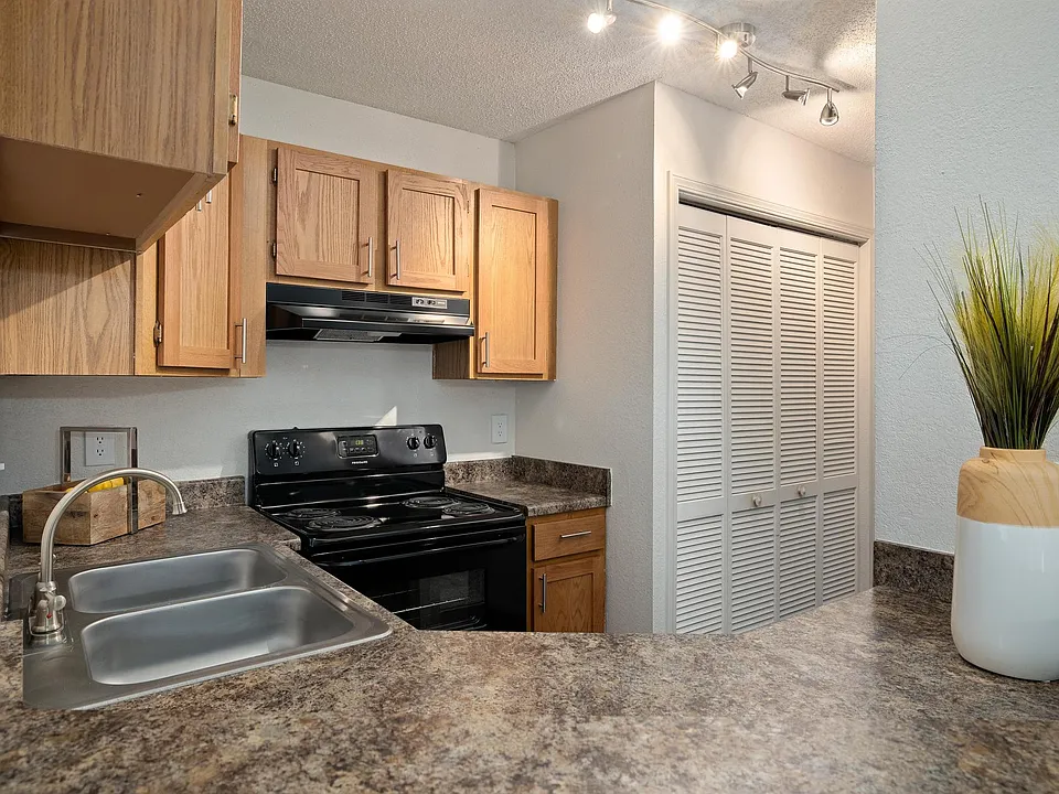 Hampton Woods