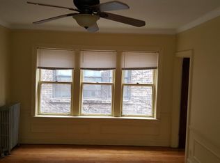 8123 S Colfax Ave, Chicago, IL 60617