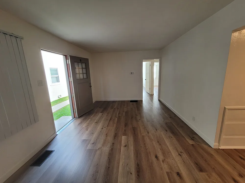 Building Photo - 432 W Imperial Ave #B