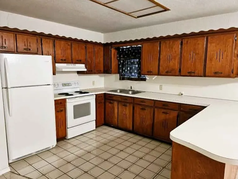 2709 Tucker Rd — Photo 5