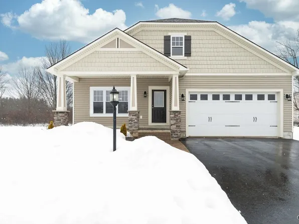 8762 Track Side Trl, Brewerton, NY 13029