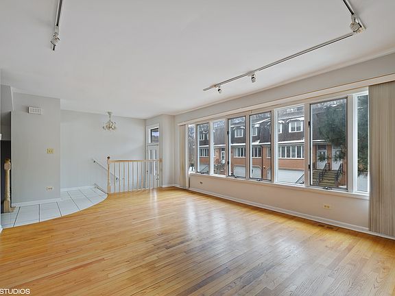 3rd image of 5344 Lunt Ave