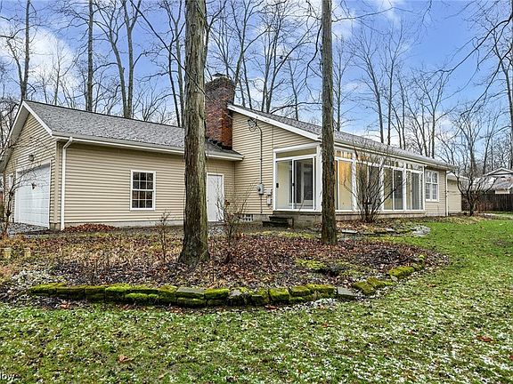 4th image of 789 Lindenwood Ln