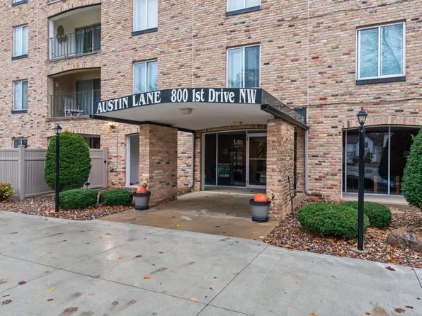 800 1st Dr NW APT 302, Austin, MN 55912