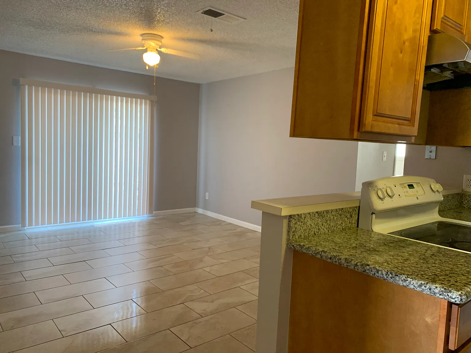3 bed, 1200 sqft, $2,795 — Photo 2