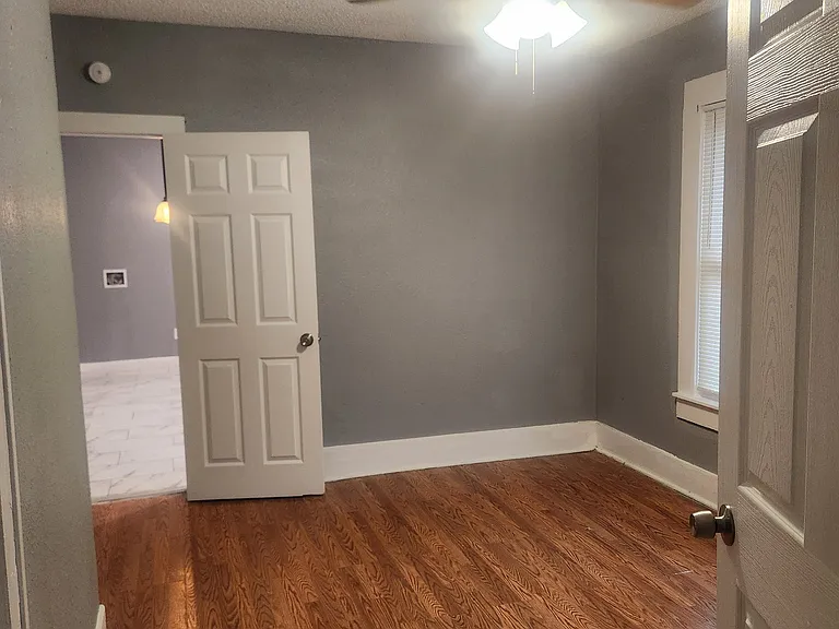 334 Barrett Pl — Photo 11