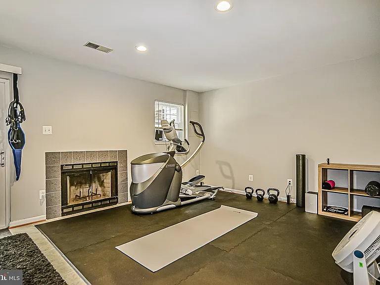8606 Rocky Gap Ct — Photo 18
