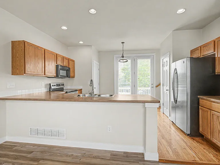 9505 E 107th Pl — Photo 7