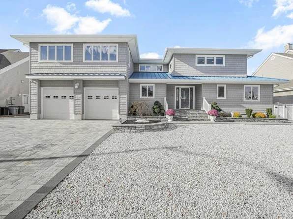 814 Ensign Dr, Forked River, NJ 08731