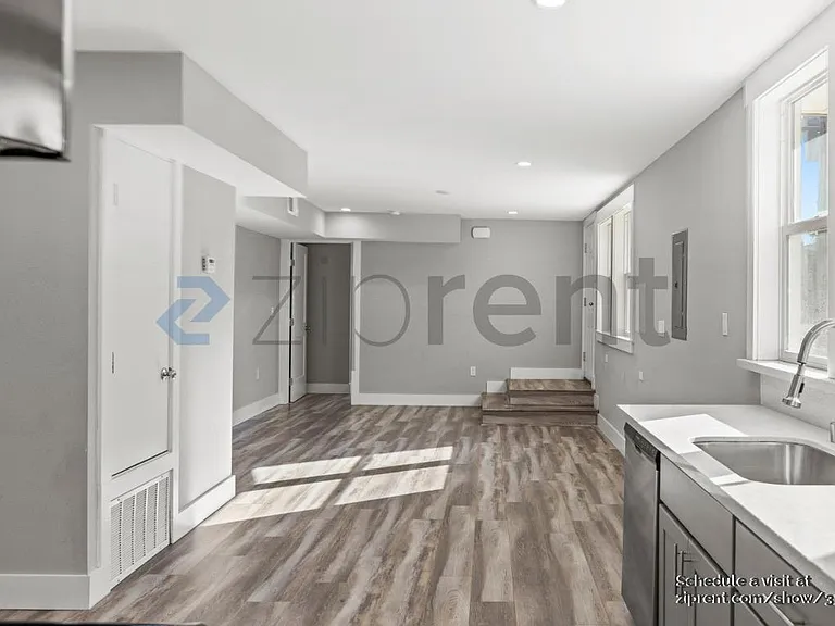 1701 Broadway #A — Photo 10