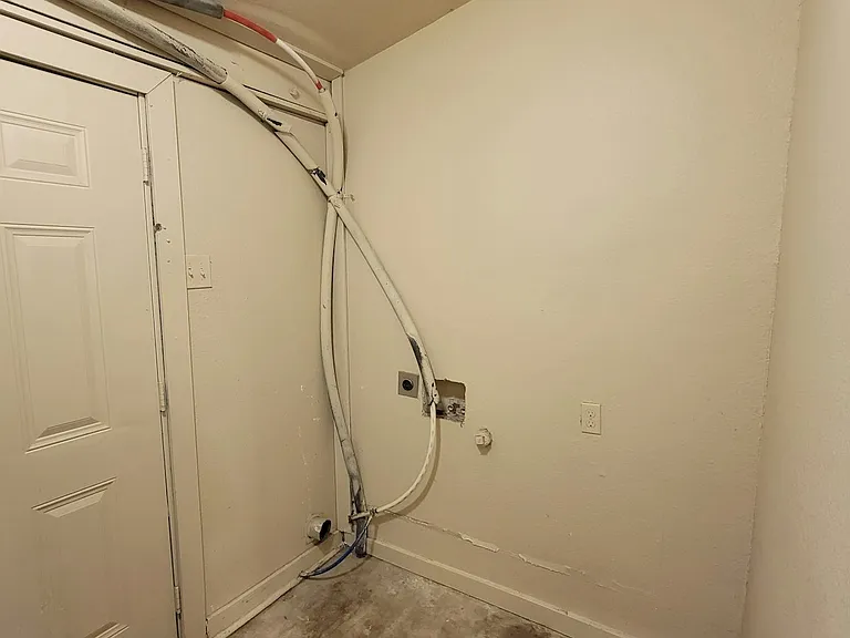 1111 Gibbs St — Photo 12
