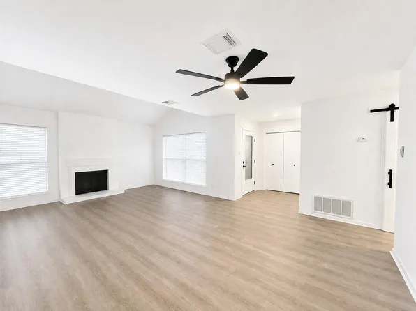 16508 Space Center Blvd, Houston, TX 77058