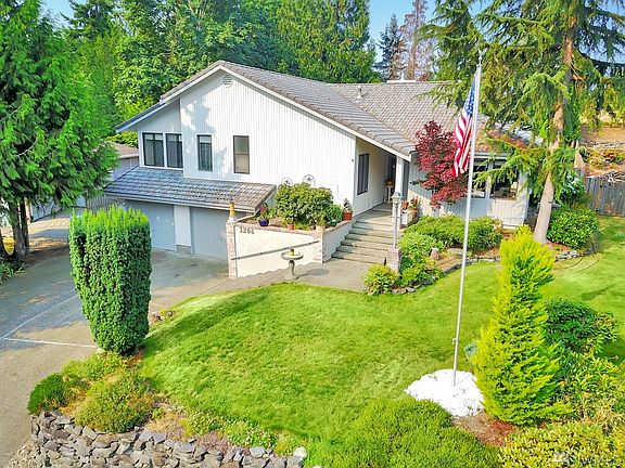 2nd image of 3206 21st Street Pl SE