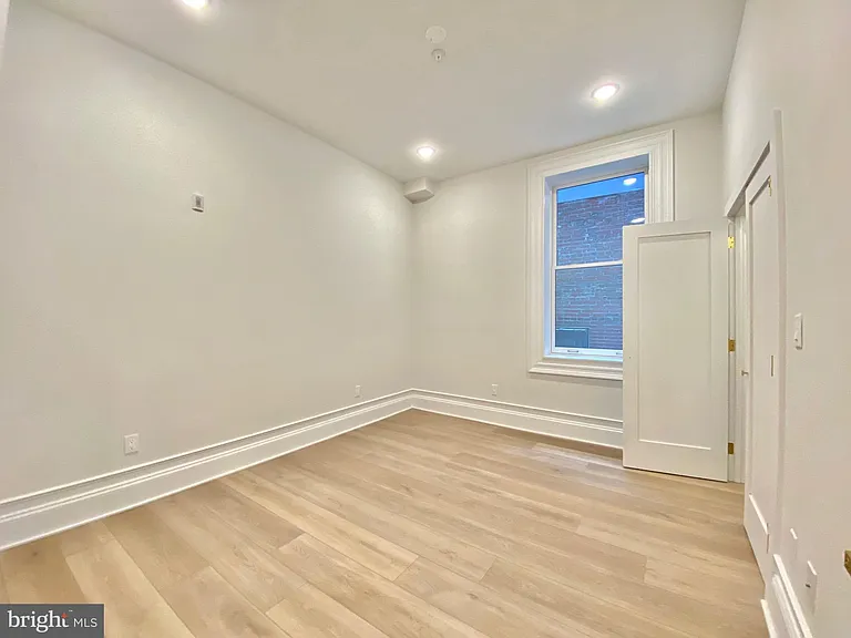 1824 Chestnut St #1R — Photo 7