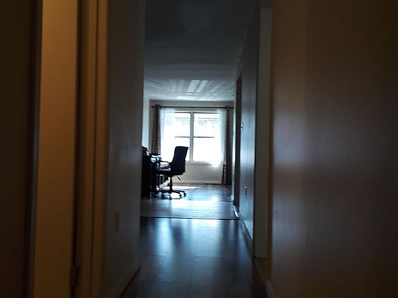 3rd image of 425-427 Pacific Ave #2