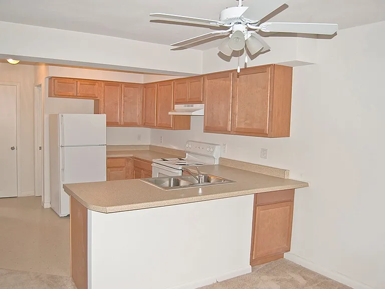 2912 Metairie Ct — Photo 6