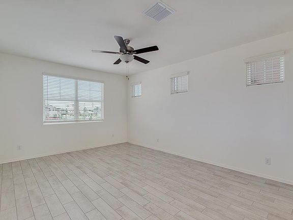 2nd image of 695 W Browning Pl