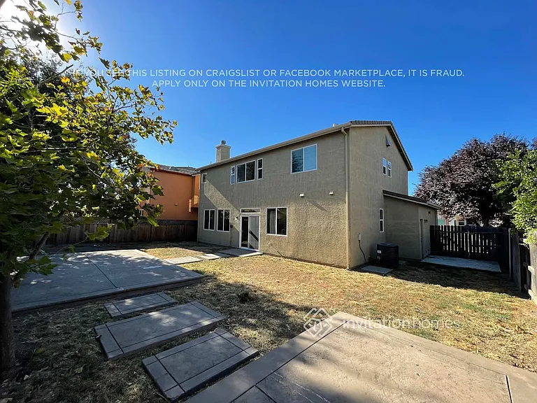 1878 Hardy Dr — Photo 16