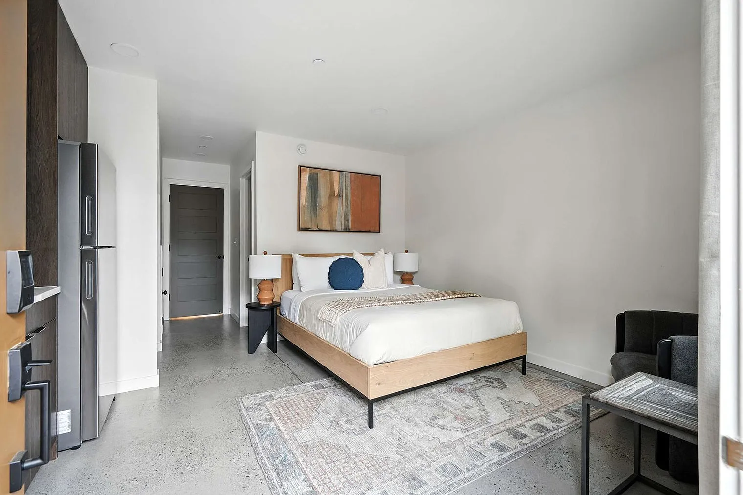 Studio, 1.0 bath, 290 sqft, $2,135 — Photo 3