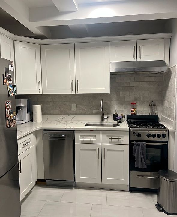 2nd image of 1810 Rittenhouse Sq APT 807