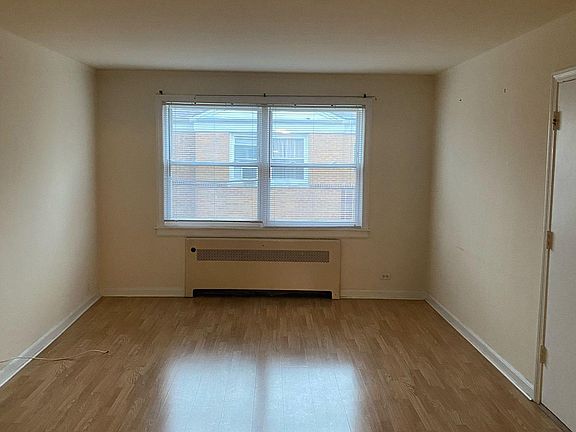 3rd image of 1534 N Harlem Ave #3