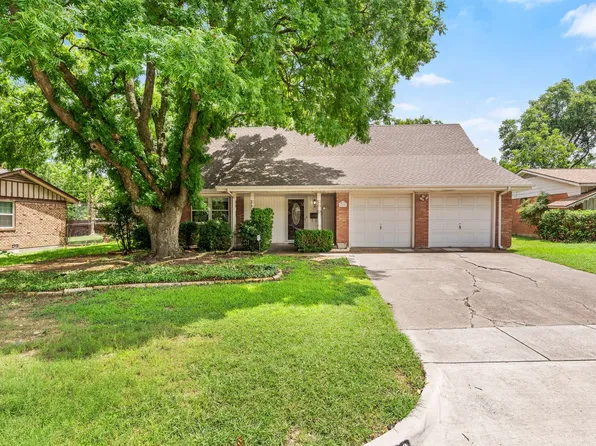 4700 Roxie St, Fort Worth, TX 76117