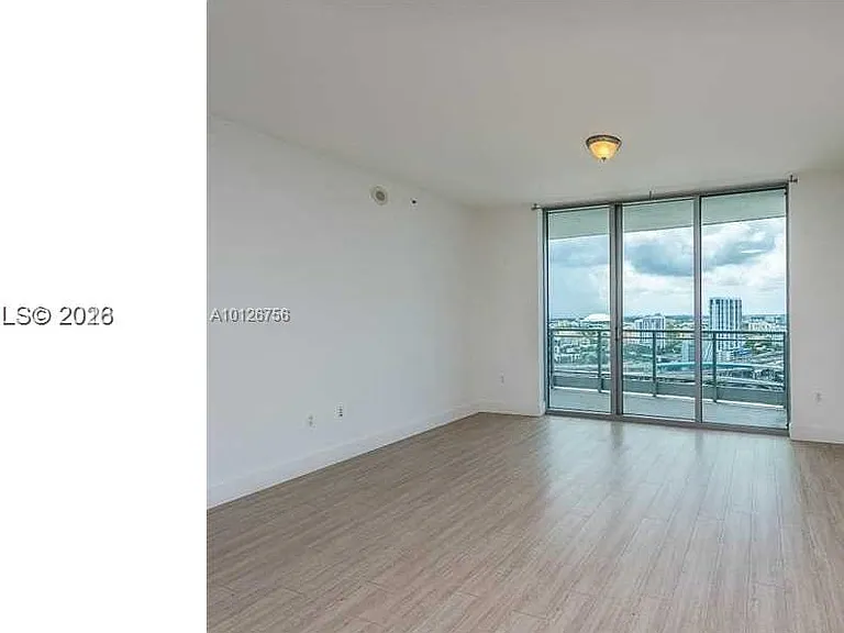 90 SW 3rd St #2609 — Photo 4