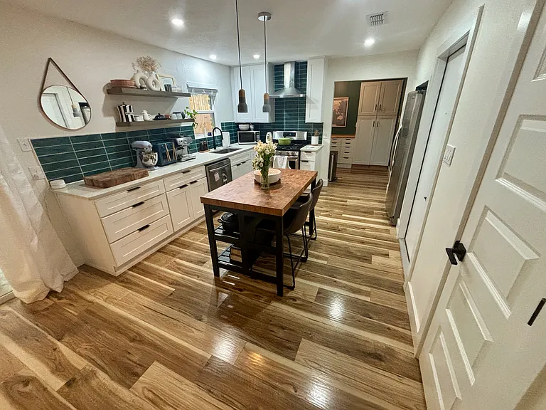 2409 Princeton Dr — Photo 5