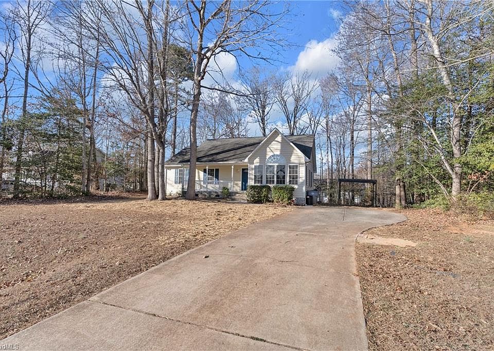 1st image of 2403 Regency Dr