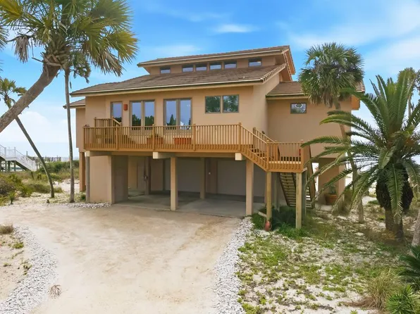 2124 Seahorse Ln, Eastpoint, FL 32328