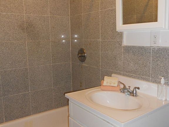 4th image of 259 W 121st St APT 1B