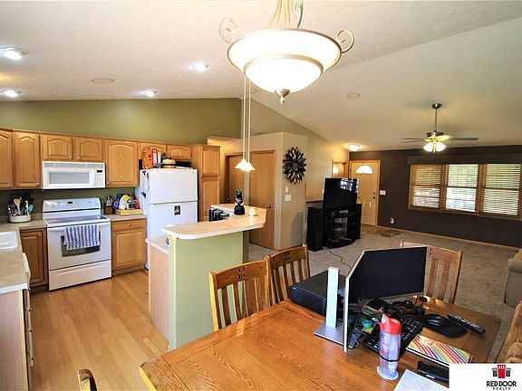 4th image of 5929 Bridle Ln
