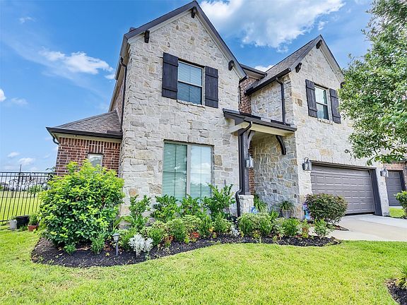 3rd image of 15603 Roscobie Park Dr