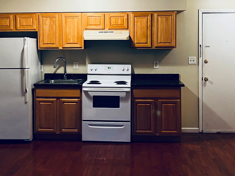1st image of 2913-21 Burnet Ave #5